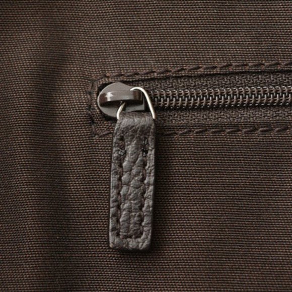 GUCCI Brown Leather Shoulder Bag - Picture 8 of 14
